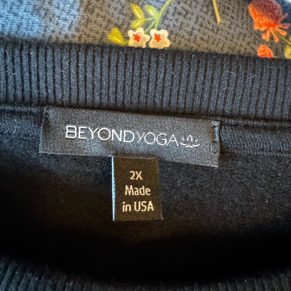 Beyond Yoga Saturday Oversized Pullover Black 2X NWT - Picture 7 of 8